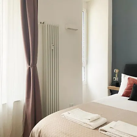 Cozy And Quiet In Isola District Milan