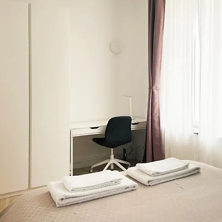 Cozy And Quiet In Isola District *